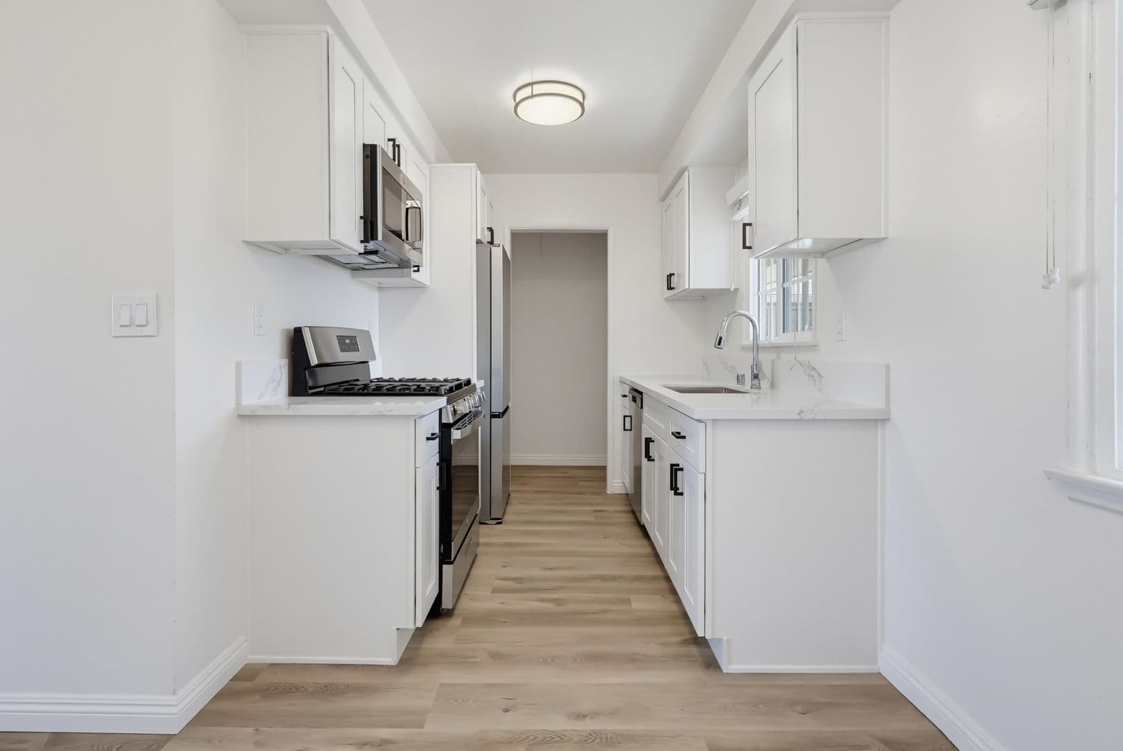 Los Angeles Apartment: 6627 - 6635 Crenshaw Blvd