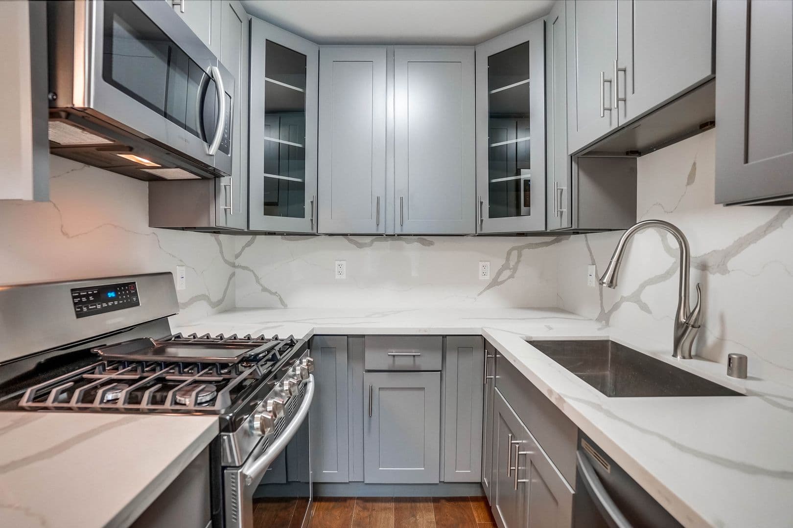 Inglewood Apartment: 920 Enterprise Ave