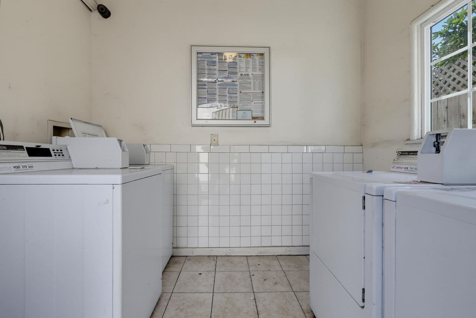 Los Angeles Apartment: 6627 - 6635 Crenshaw Blvd