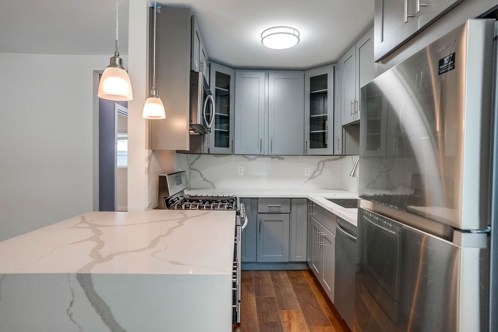 Inglewood Apartment: 920 Enterprise Ave