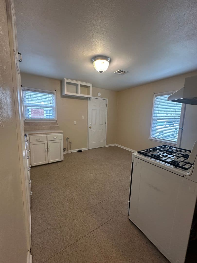 Midwest City House: 332 Babb Dr