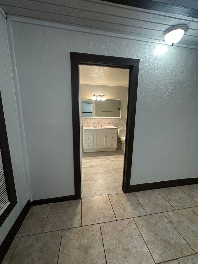 OKC House: 900 Flamingo Ave
