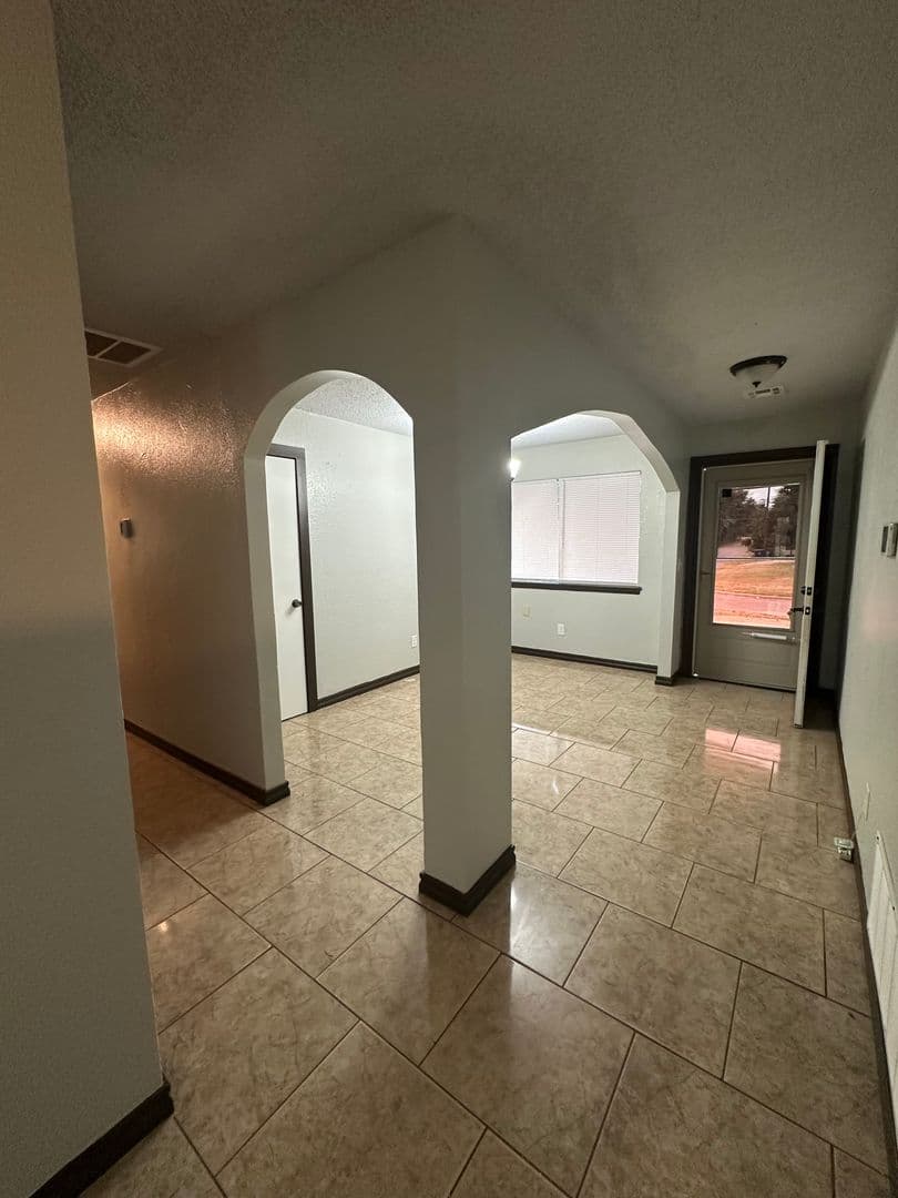OKC House: 900 Flamingo Ave