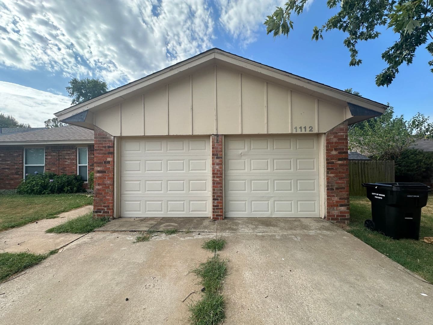 Moore House: 1112 SE 8th St