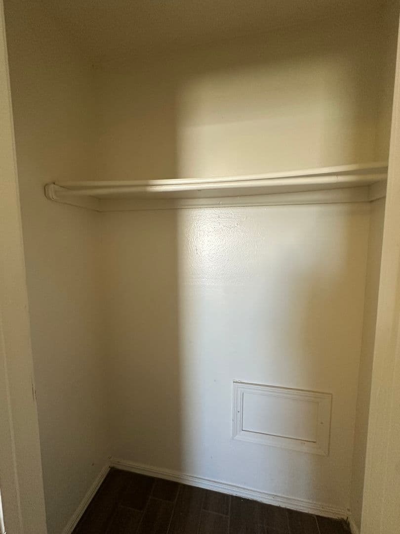 Norman House: 1305 Glen Oaks Ct.