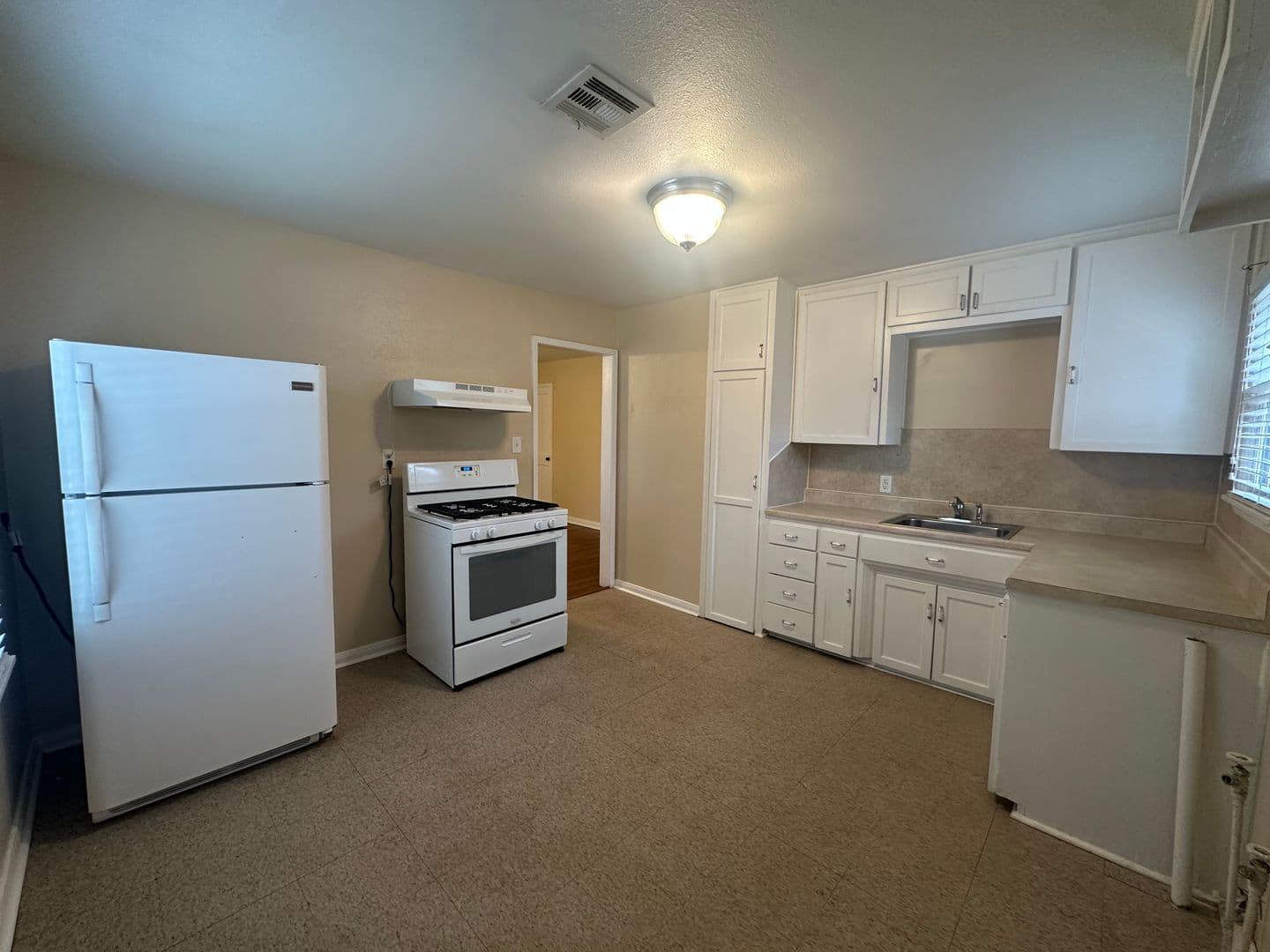 Midwest City House: 332 Babb Dr