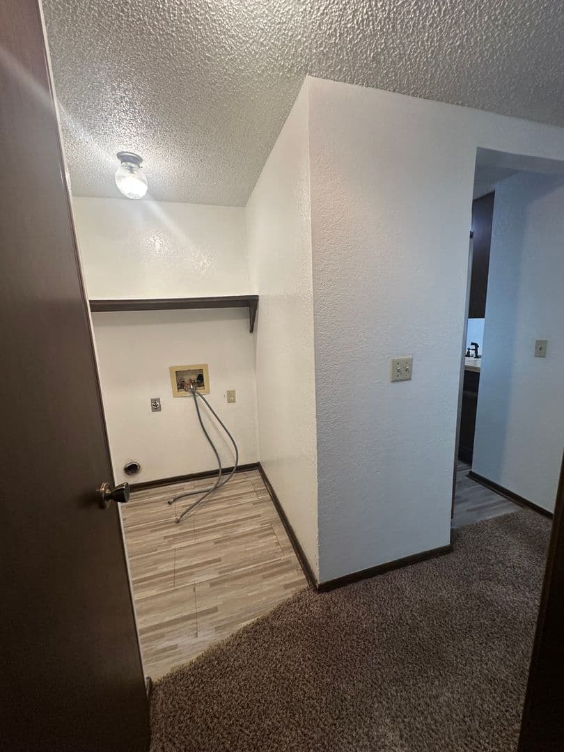 Moore House: 2109 Meench