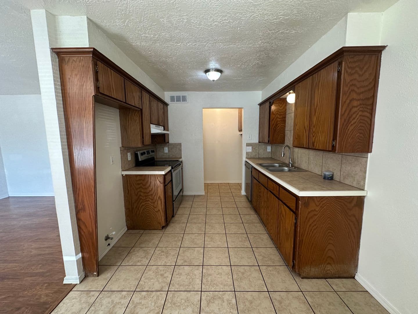 Norman House: 1305 Glen Oaks Ct.
