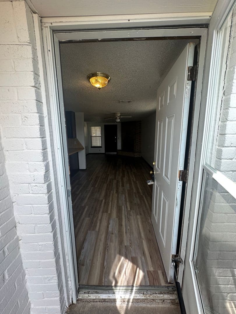 Moore House: 2109 Meench