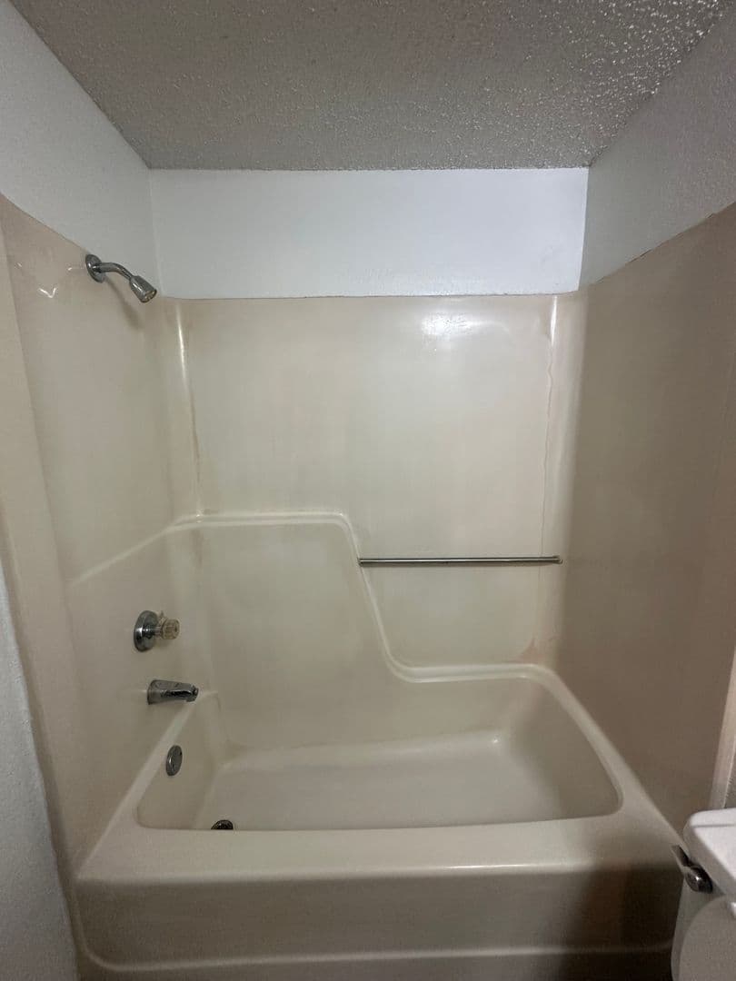 Moore House: 2109 Meench
