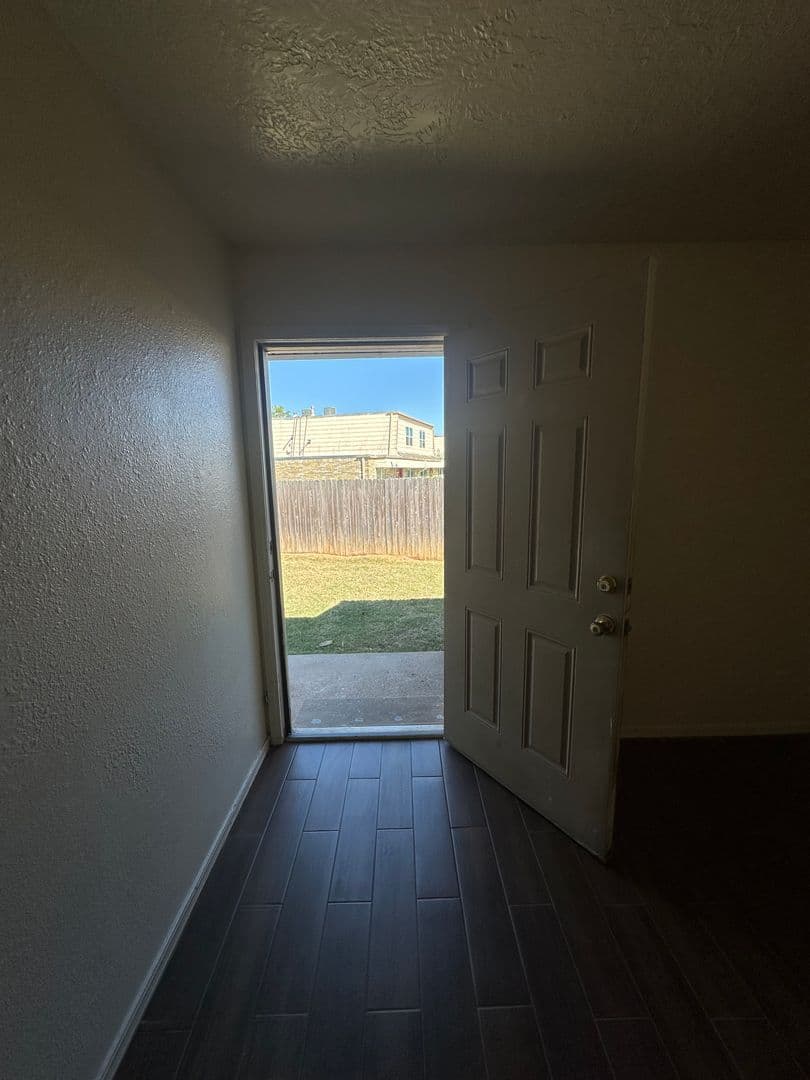 Norman House: 1305 Glen Oaks Ct.