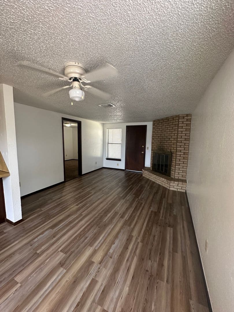 Moore House: 2109 Meench