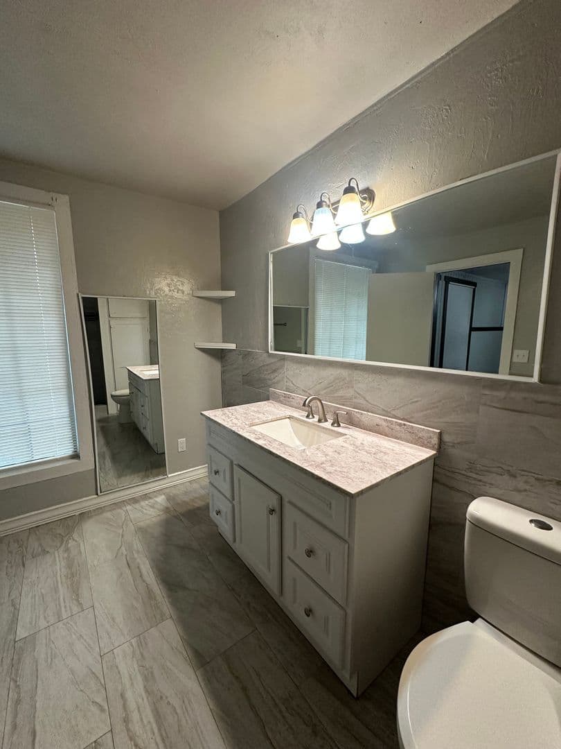 OKC House: 900 Flamingo Ave