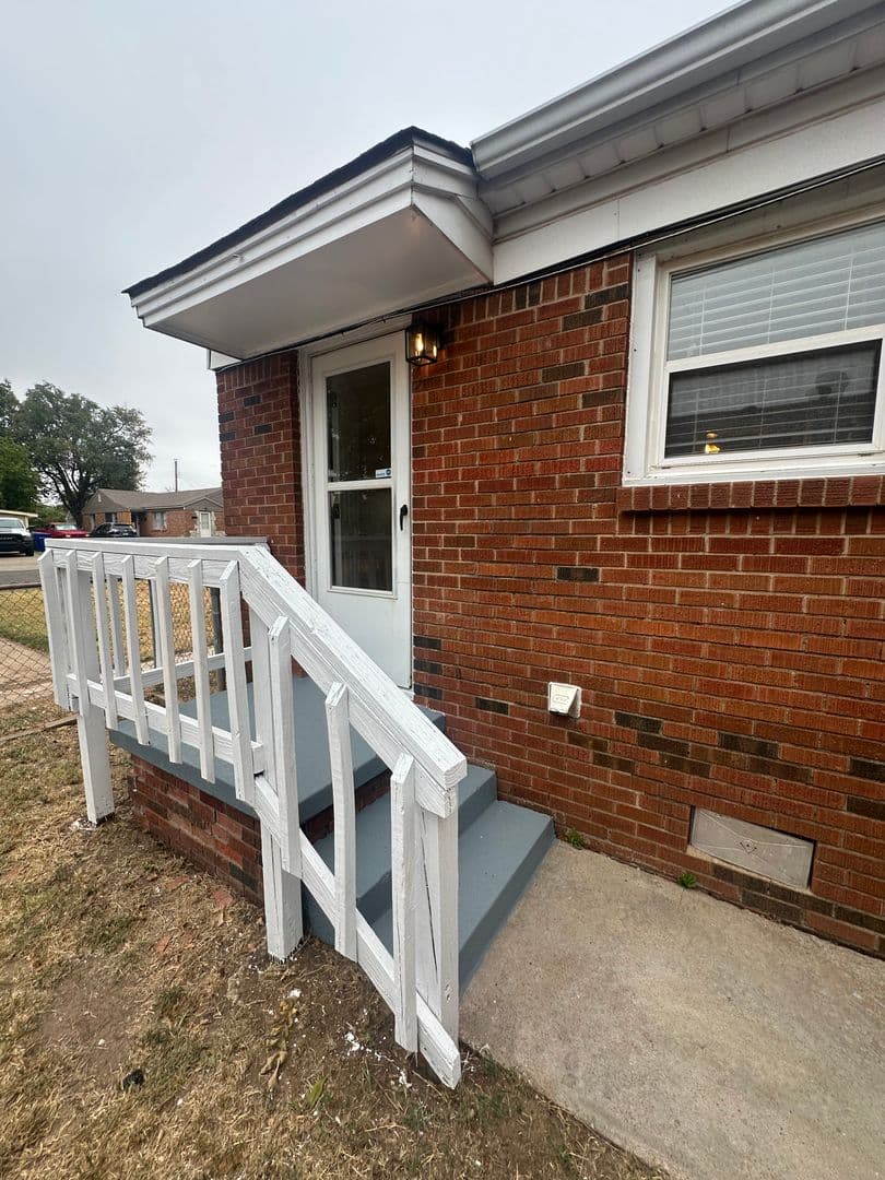 Midwest City House: 332 Babb Dr