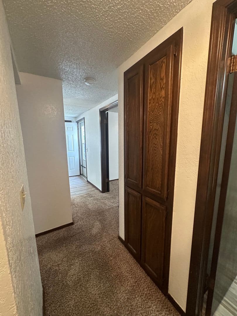 Moore House: 2109 Meench