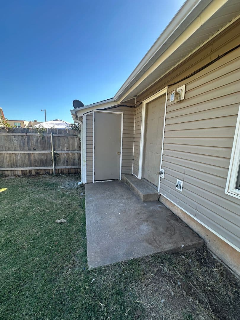 Norman House: 1305 Glen Oaks Ct.