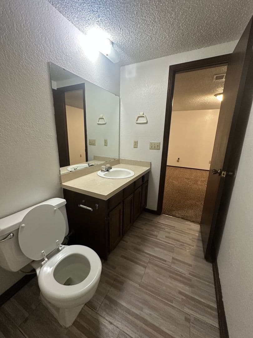 Moore House: 2109 Meench