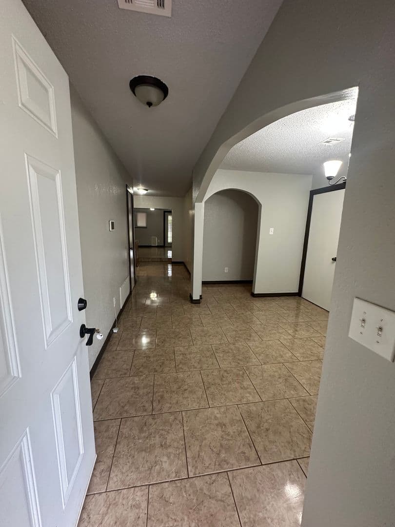 OKC House: 900 Flamingo Ave