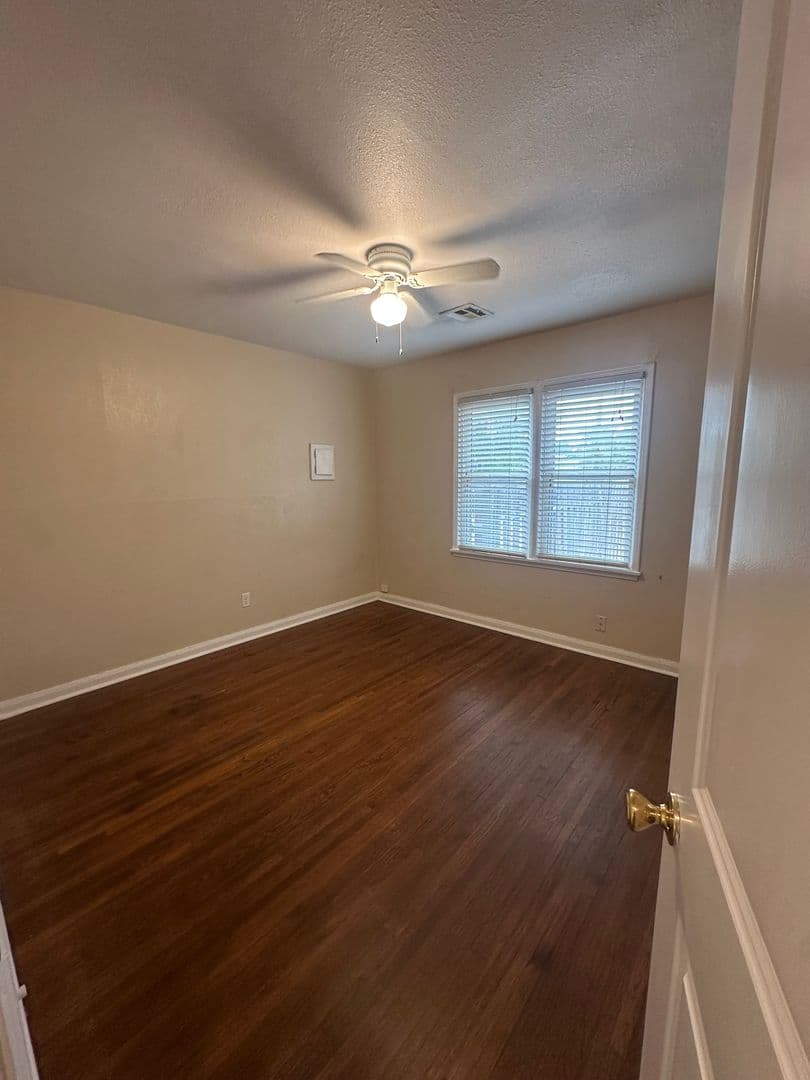Midwest City House: 332 Babb Dr