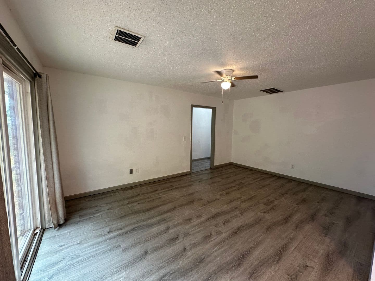 Moore House: 910 Craig Dr