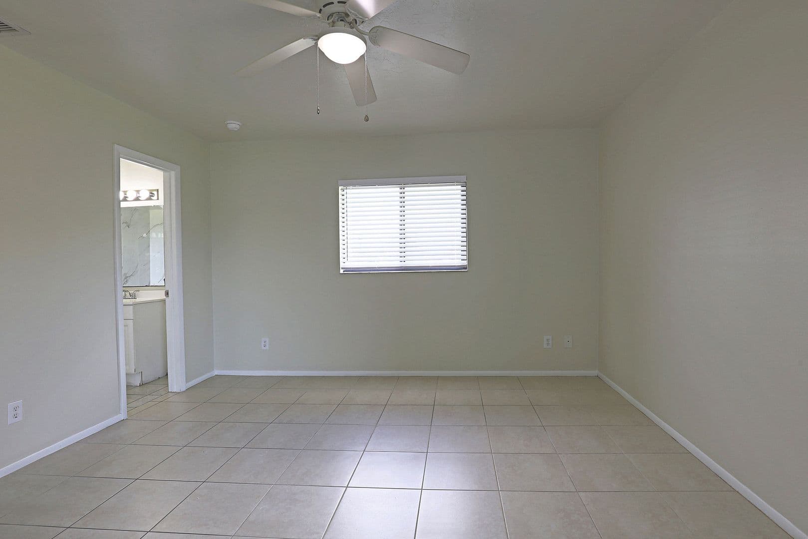Cape Coral Apartment: 4417 SW Santa Barbara Place