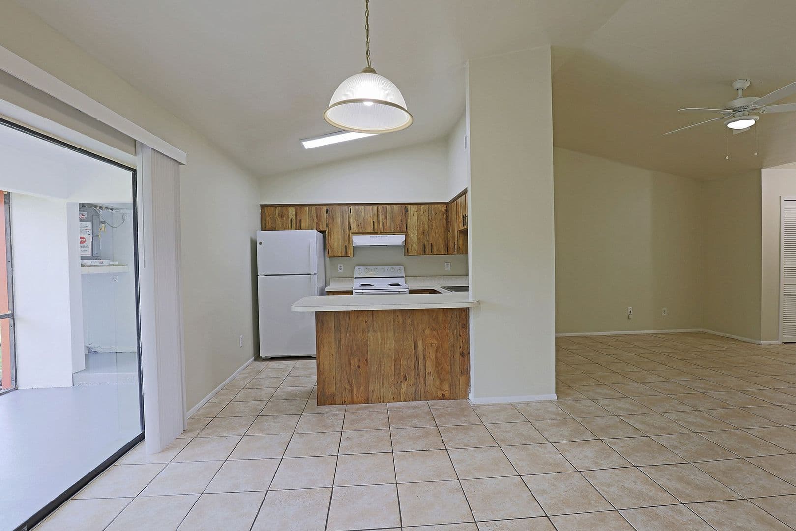 Cape Coral Apartment: 4417 SW Santa Barbara Place