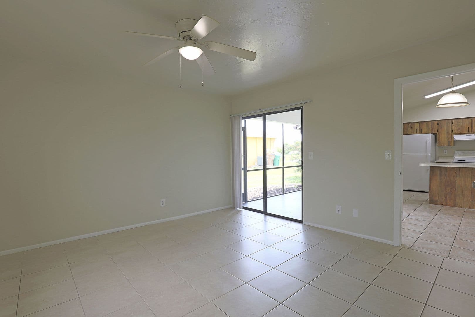 Cape Coral Apartment: 4417 SW Santa Barbara Place