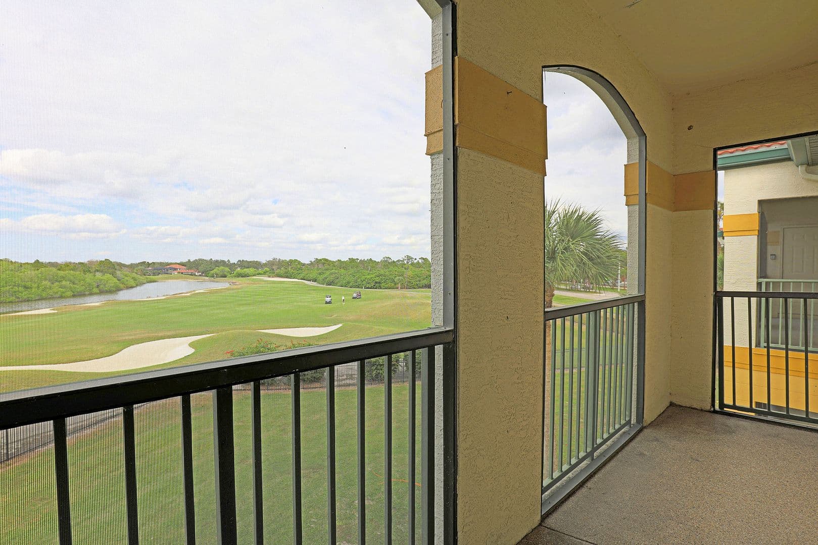 Fort Myers Apartment: 11480 Villa Grand #123