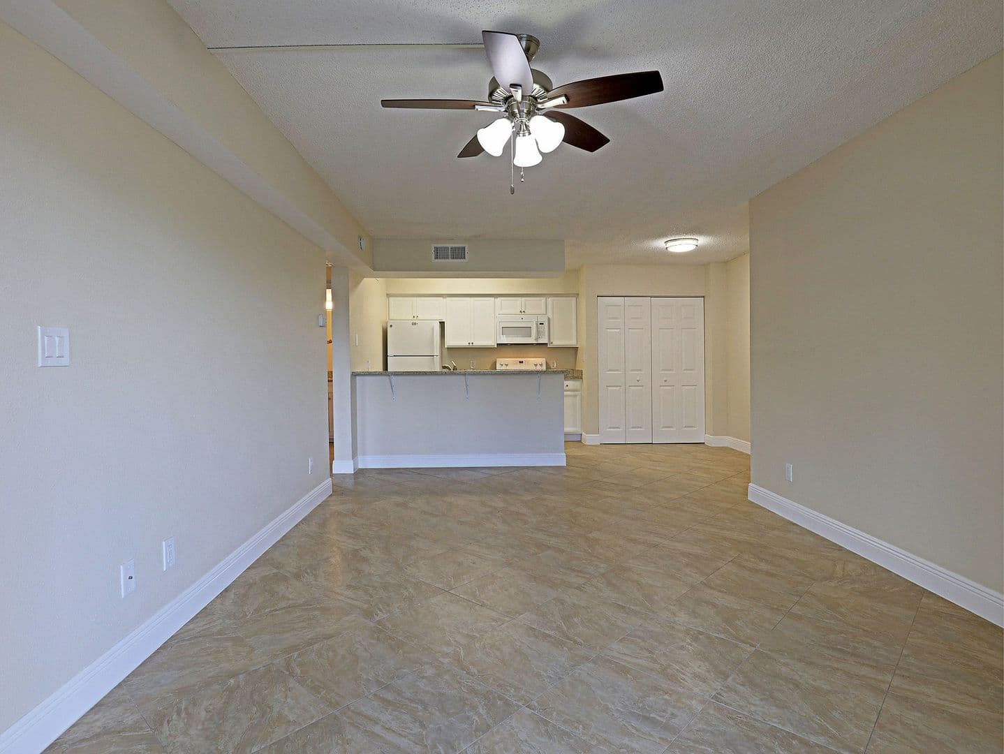 Fort Myers Apartment: 5329 Summerlin Road