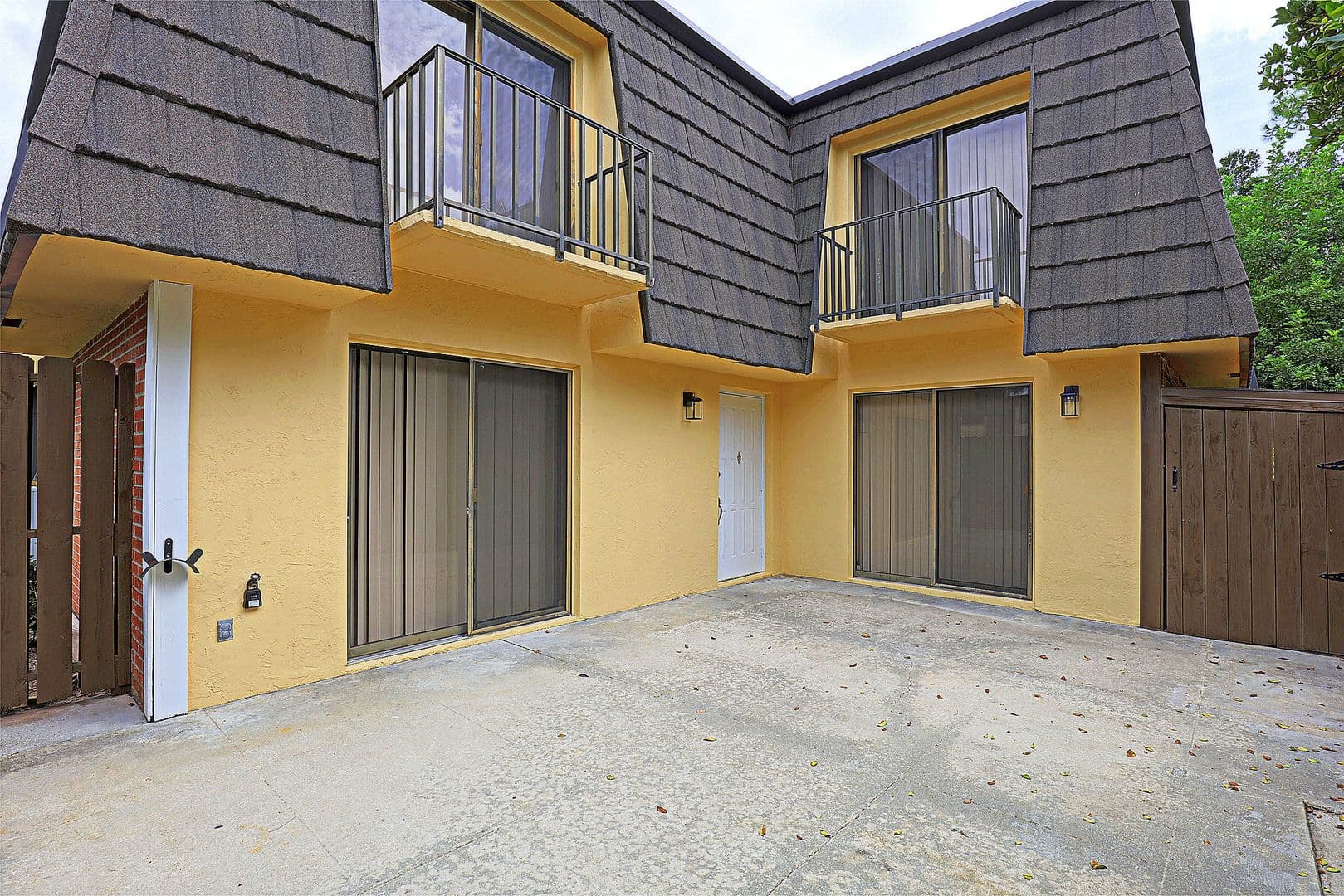 Fort Myers Apartment: 12367 Woodrose Court #3