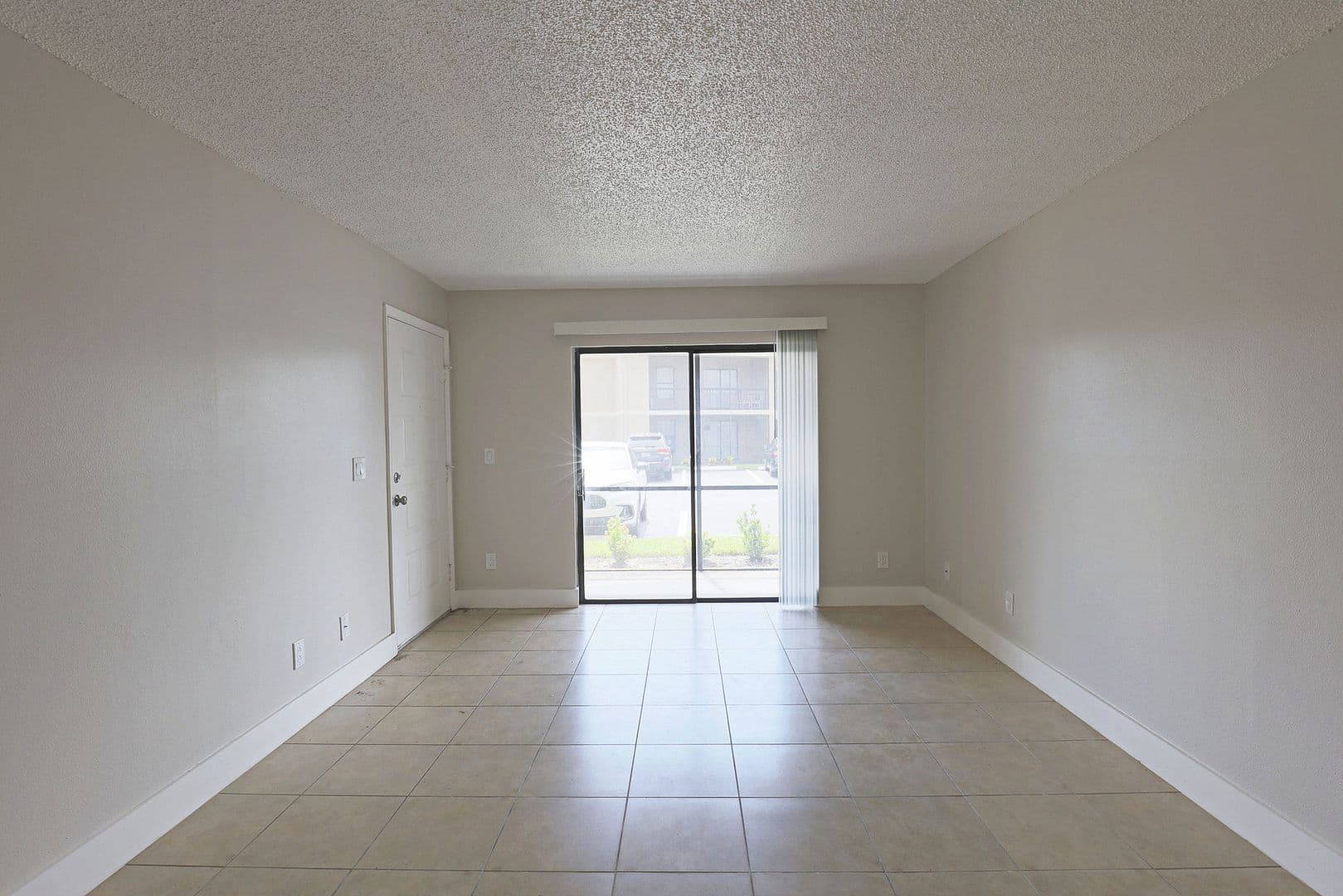 Fort Myers Apartment: 5323 Summerlin Rd #2307