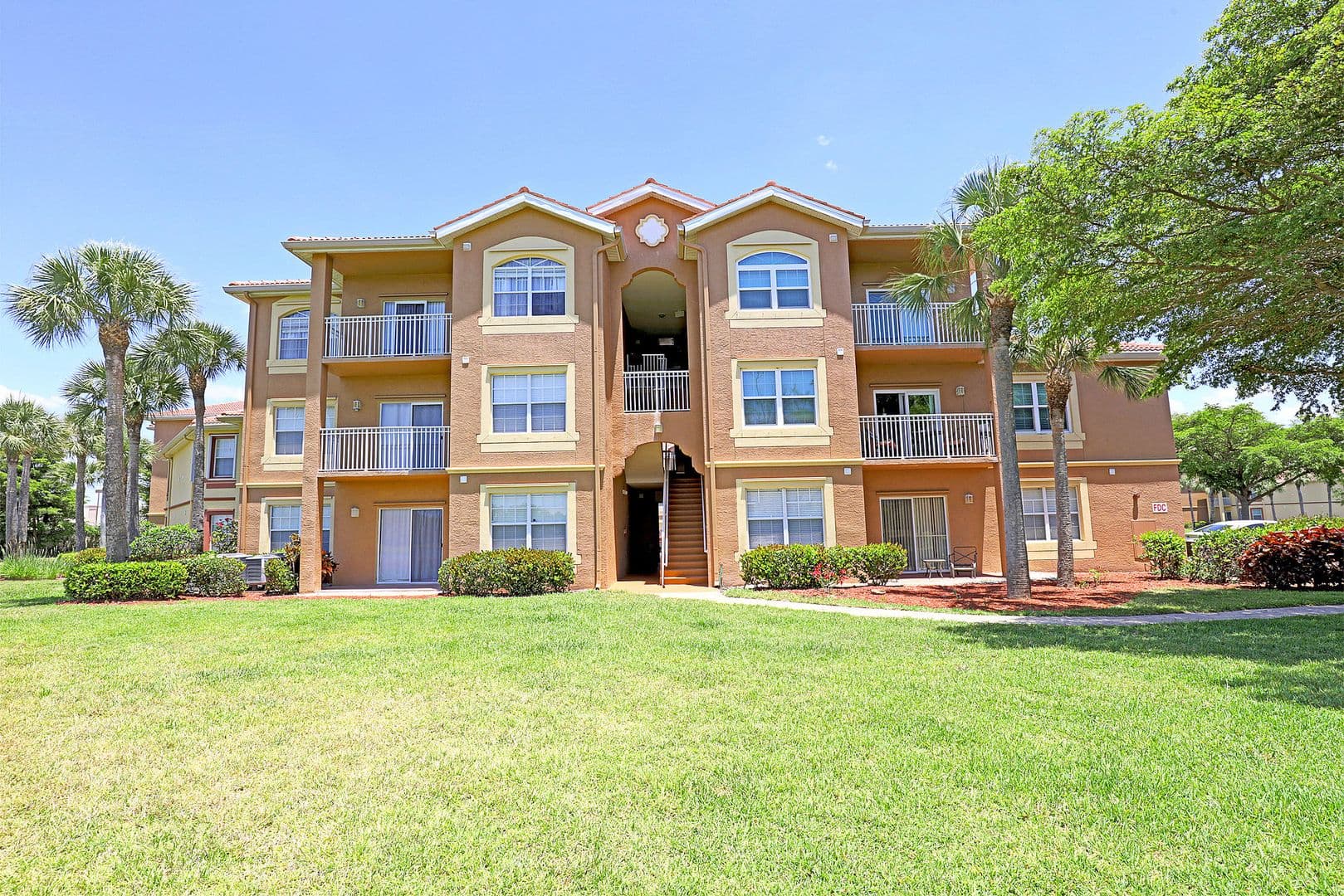 Fort Myers Apartment: 15630 Ocean Walk Circle, 204