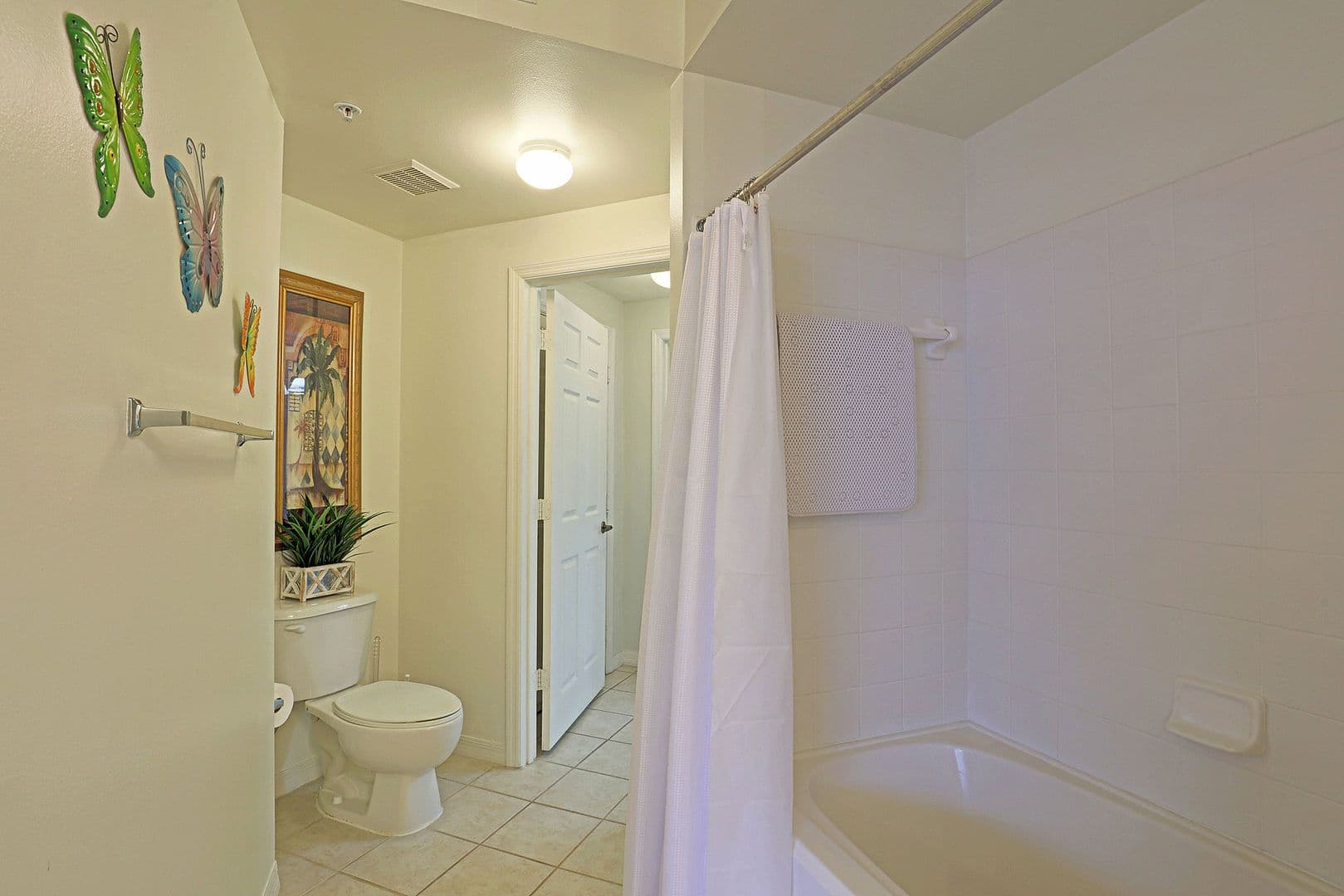 Fort Myers Apartment: 15630 Ocean Walk Circle, 204