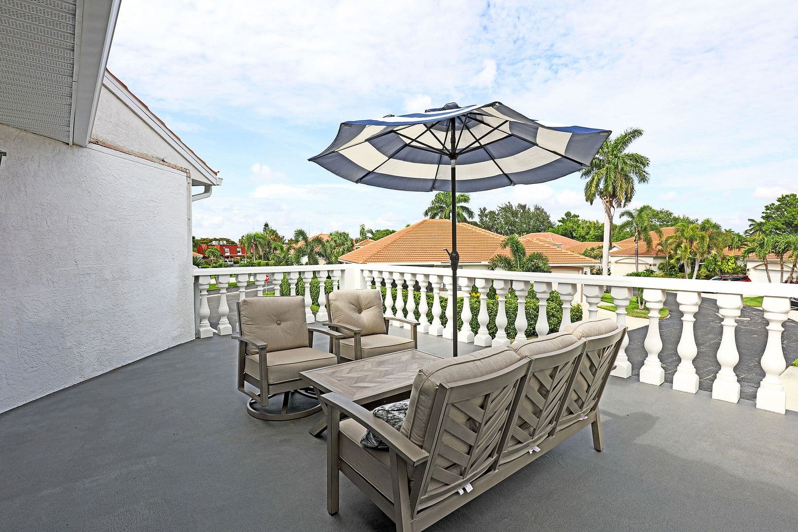 Fort Myers Condo: 11921 Seabreeze Cove Lane