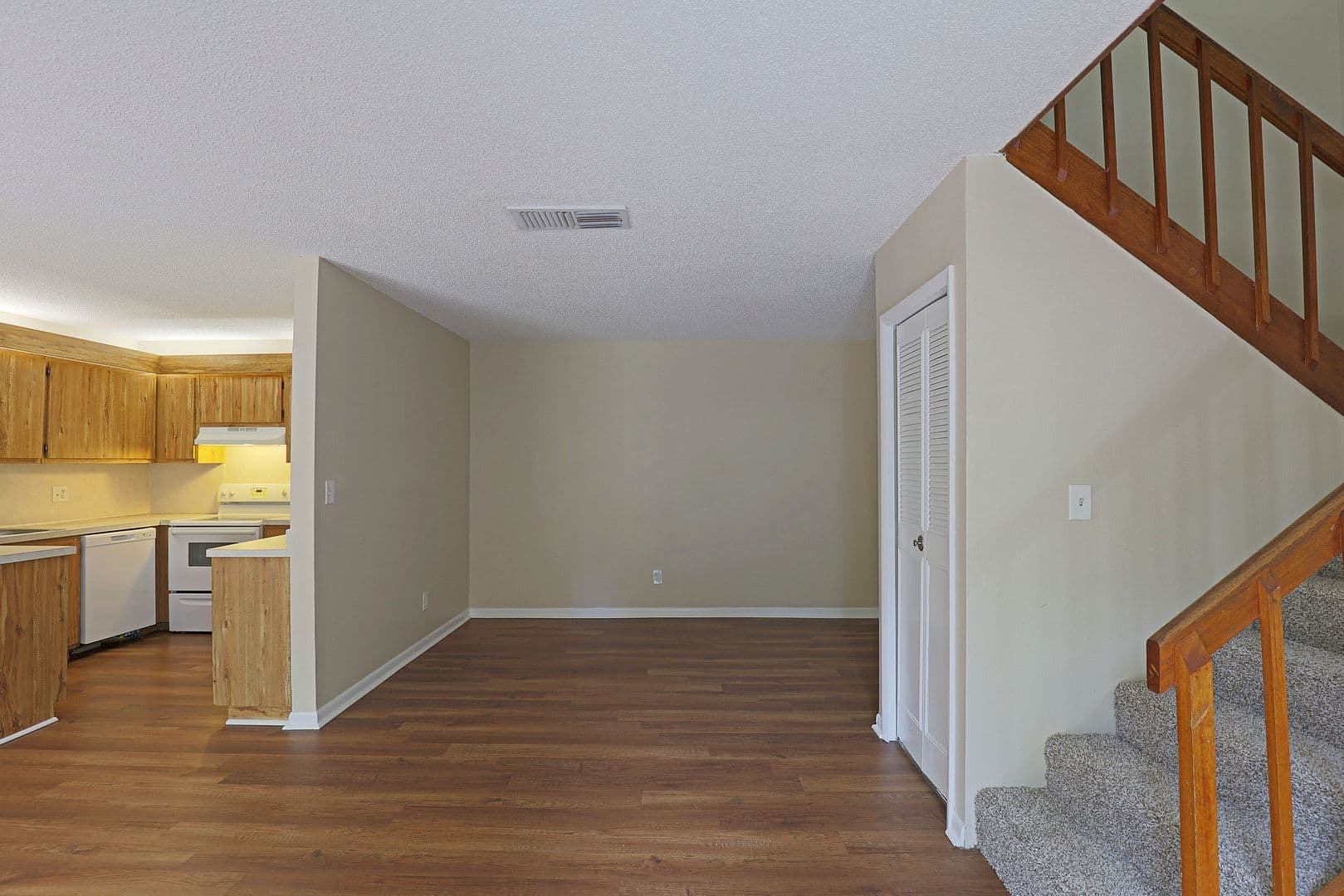 Fort Myers Apartment: 12367 Woodrose Court #3
