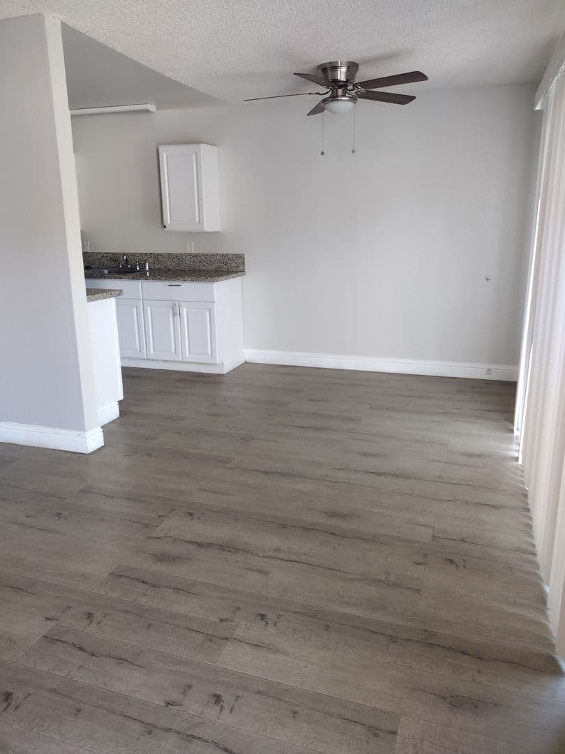 Sacramento Apartment: 7301 Florin Woods Dr