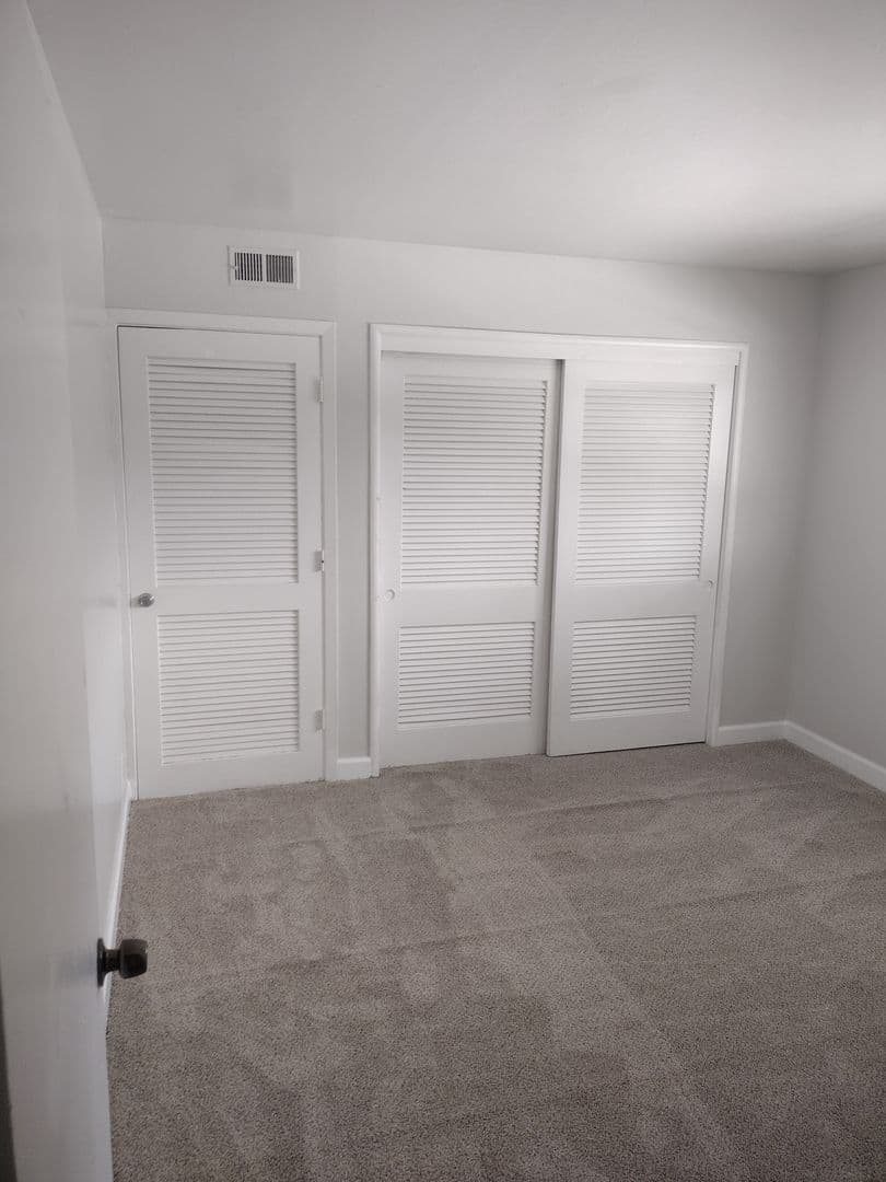 Sacramento Apartment: 3525 Whitney Ave