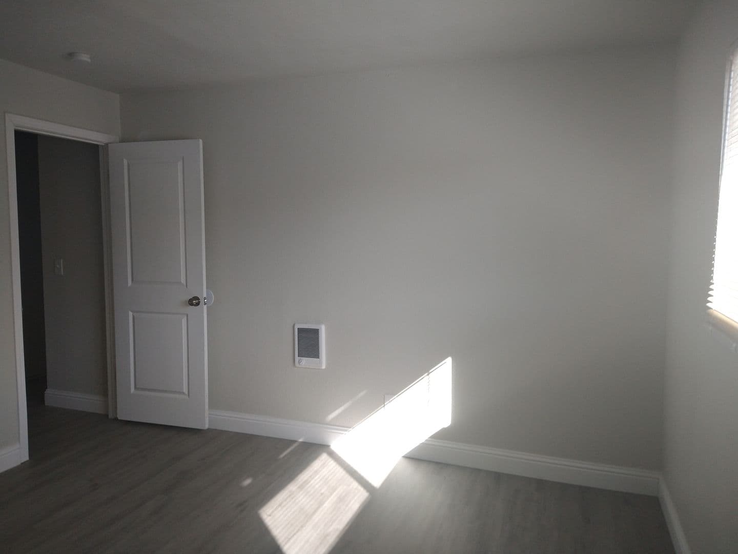 Sacramento Apartment: 7301 Florin Woods Dr