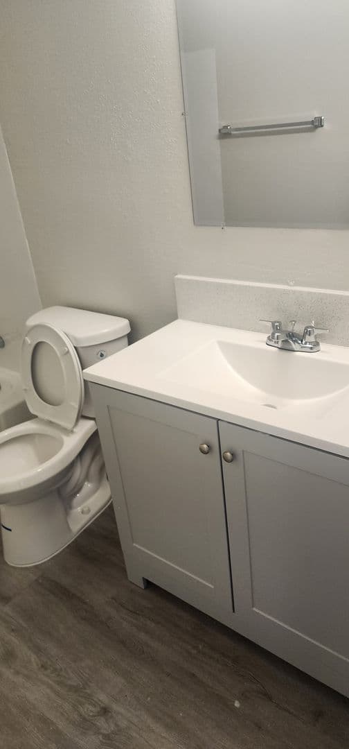 Sacramento Apartment: 7301 Florin Woods Dr