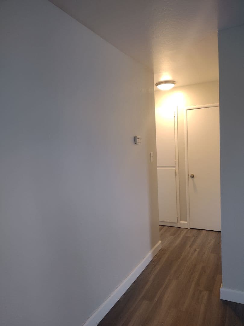 Sacramento Apartment: 3525 Whitney Ave
