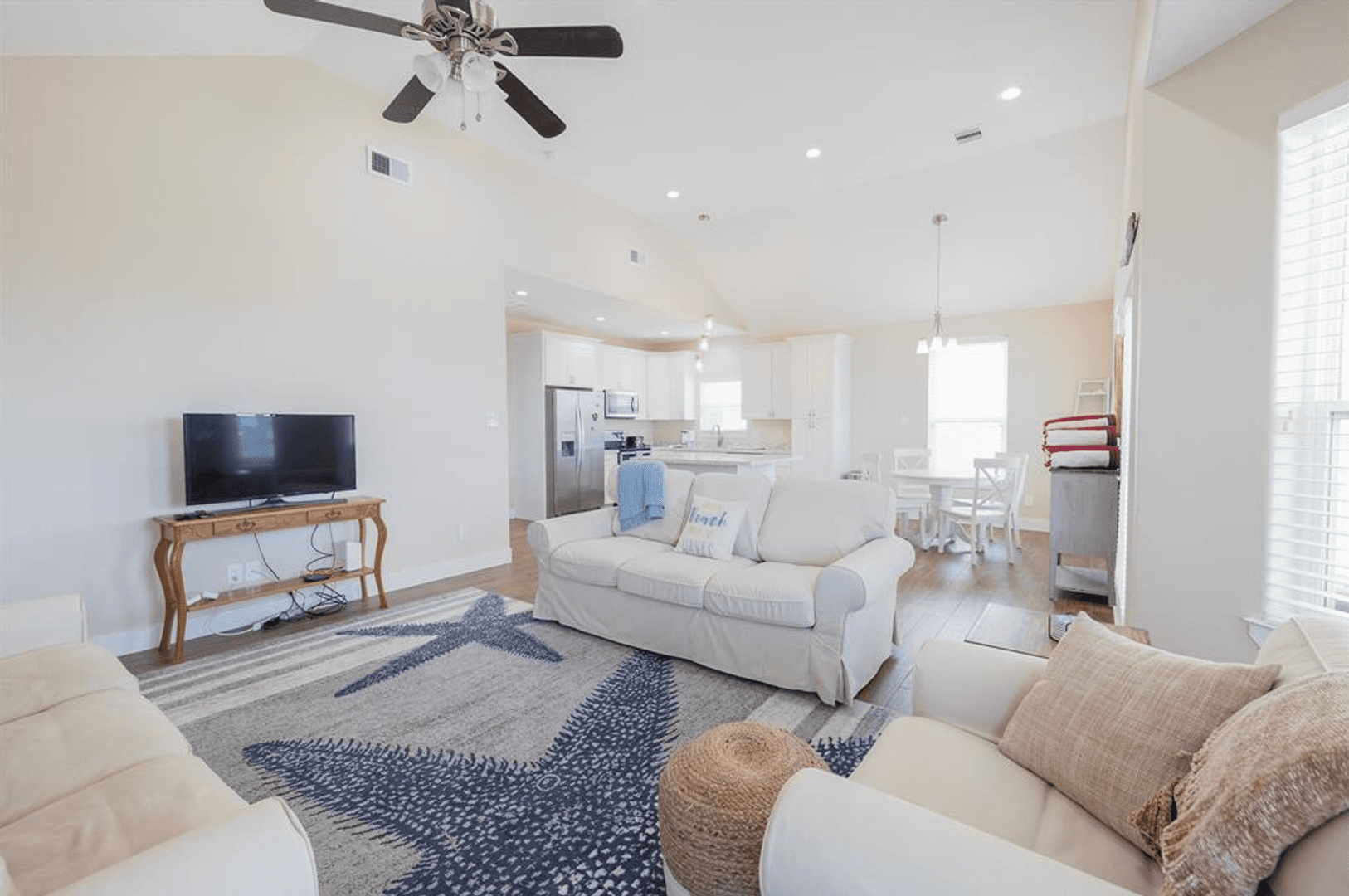 Galveston House: 4129 Fort Bend Drive