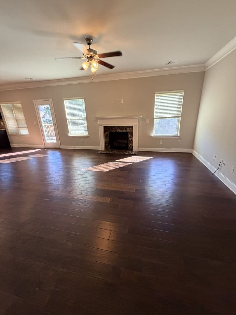 Auburn House: 3431 Clear Stream Run