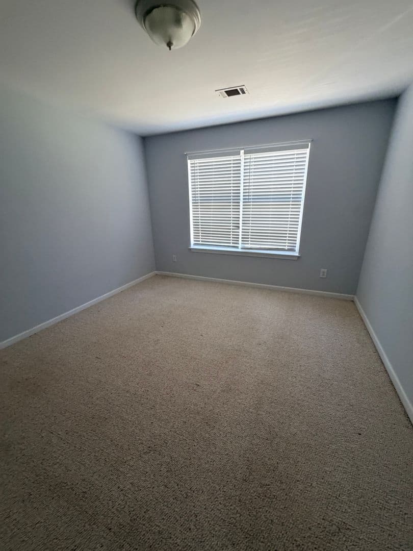 Duluth House: 4066 Parkway Circle