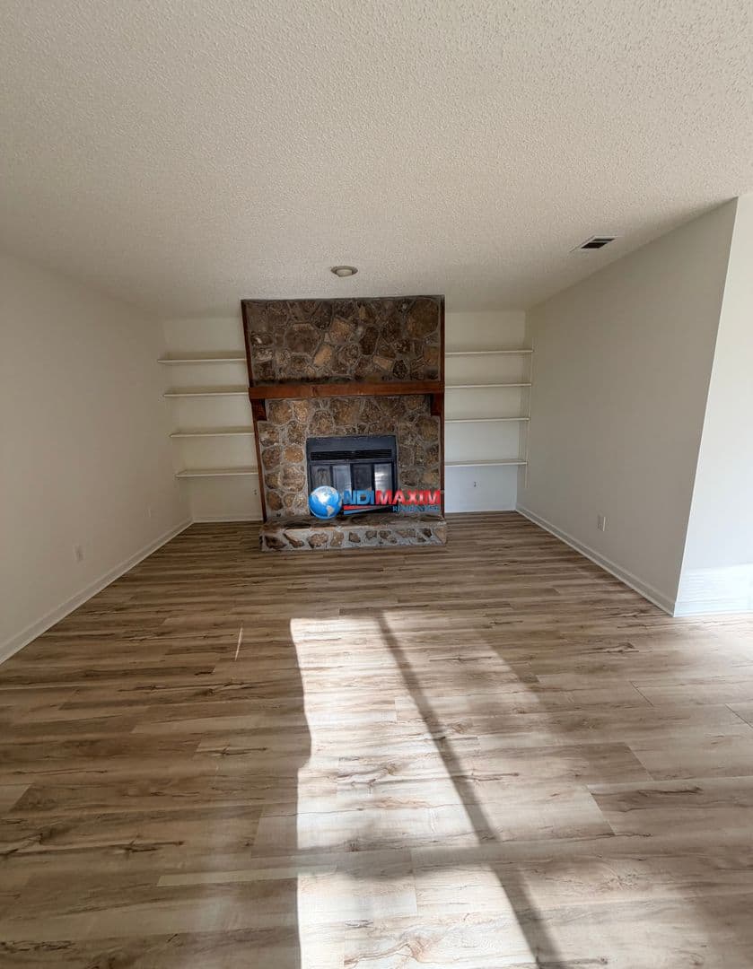 Peachtree Corners House: 5616 Woodmont Boulevard