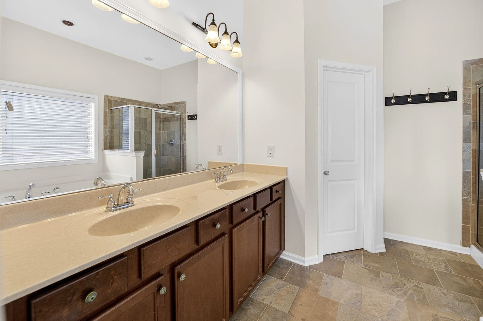 Suwanee House: 269 Privet Circle
