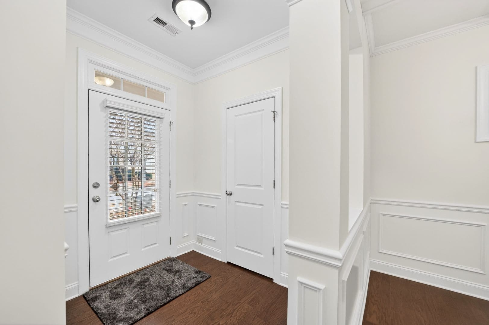 Suwanee House: 269 Privet Circle