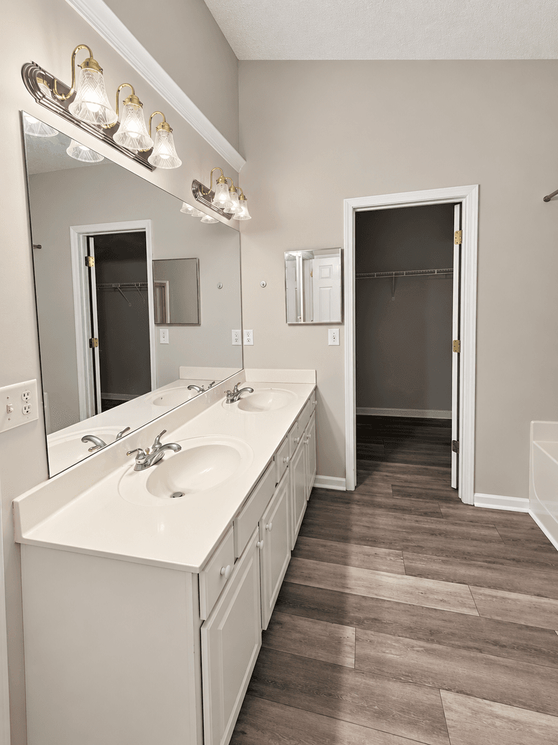 Lilburn House: 347 Haverford Mill Court NW