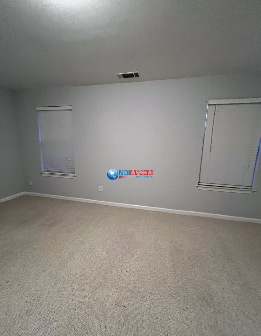 Duluth House: 4066 Parkway Circle