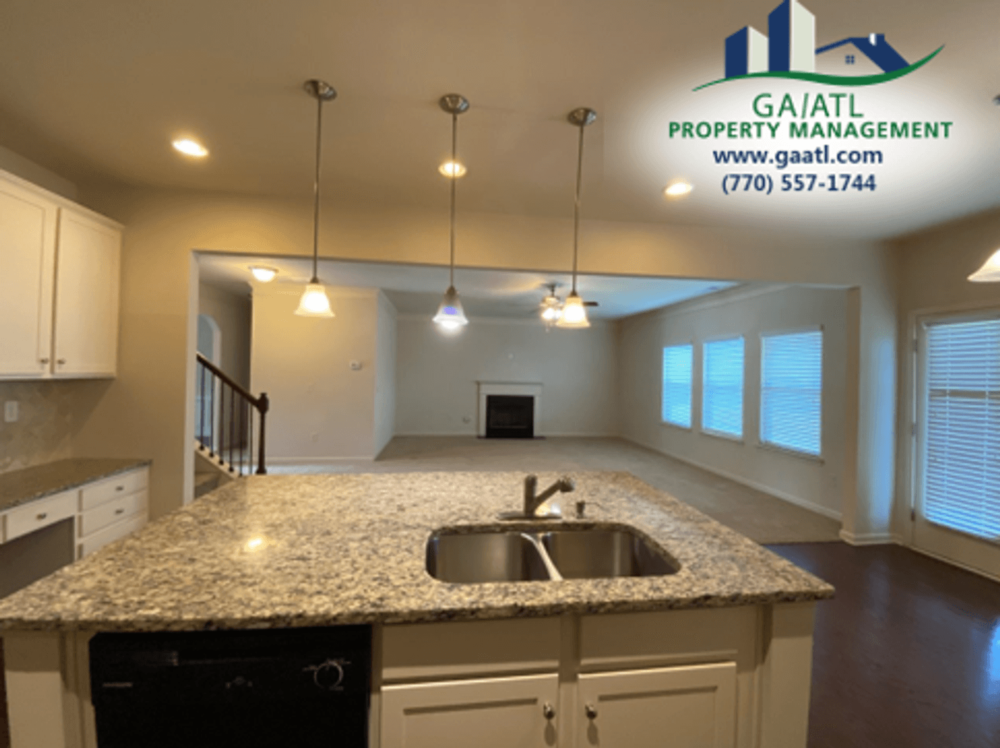 Hoschton House: 600 Country Ridge Drive