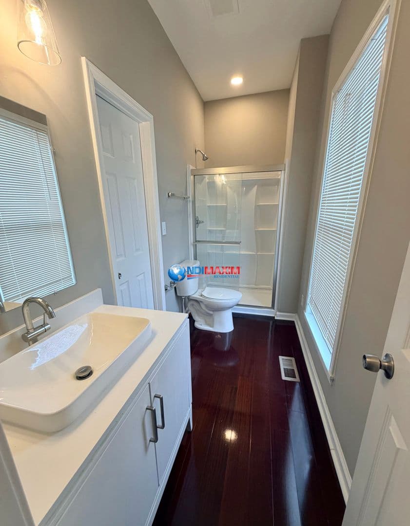 Jonesboro Apartment: 145 N Main Street